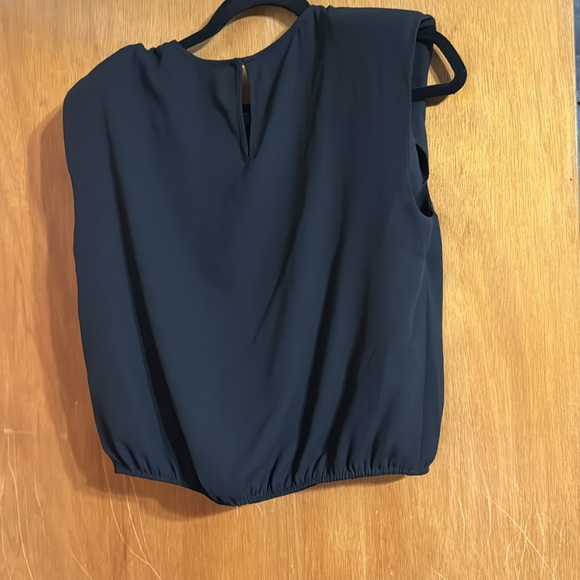 BNWT EXPRESS BLACK RHINESTONE STRONG SHOULDER BLOUSE - Picture 3 of 5